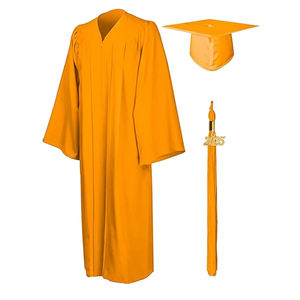 Toga y Birrete de Graduación Mate de la Escuela Secundaria y la Universidad de Orange con Borla - Product Image 1