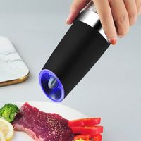 Moulin à poivre électrique portable pour le camping, 6 piles AAA, ensemble de 2, moulin à sel et à poivre en verre noir, écologique, grande capacité
