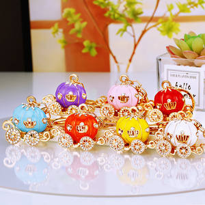 Coréen Creative Métal Pendentif Anneau Mignon Dessin Animé Strass Citrouille Voiture Porte-clés pour Femmes Alliage Cristal Cadeau pour Femmes <span class=keywords><strong>Sac</strong></span> - Product Image 2