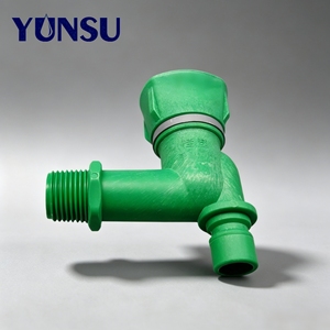 Grifo de agua de plástico con cabezal cuadrado DN15 1/2" de fábrica, con cartucho cerámico para conexión a tuberías. - Product Image 3
