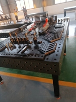Platform Pengelasan 3D Besi Cor Tipe Baru Bersertifikasi CE, Meja Pengelasan Robot dengan Set Lengkap Perlengkapan Meja Pengelasan