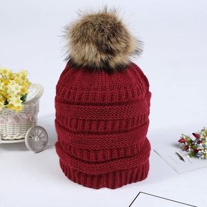 <strong>Free</strong> <strong>Shipping</strong> Winter Beanie <strong>Hat</strong> Custom Labels Women Monogram Woolen Knitted Beanie <strong>Hat</strong> Cap Pom Pom <strong>Hat</strong> M0200 - Product Image 4