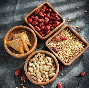 Vente en gros de saladier de fruits carré en bois assiette de fruits secs gâteau snack casseroles rétro vaisselle japonaise plateau à thé simple pour le dessert - Product Image 2