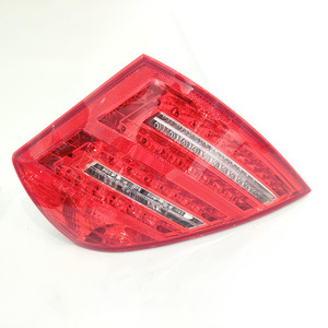 ไฟท้ายรถเมอร์เซเดส-เบนซ์ เอส-คลาส W221 สีแดง อัพเกรด ชุดแต่ง ไฟท้ายแบบฮาโลเจน ซีนอน - Product Image 2