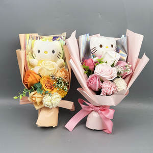 Hello Kitty Cat ช่อดอกไม้ประดิษฐ์พร้อมบรรจุภัณฑ์ใสสำหรับเทศกาลคริสต์มาสวันวาเล<span class=keywords><strong>น</strong></span>ไท<span class=keywords><strong>น</strong></span>์วันแม่วันขอบคุณพระเจ้า - Product Image 1