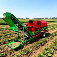Machine à récolter les arachides montée sur tracteur avec système de nettoyage par ventilateur
