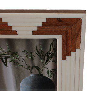 Cornice portafoto in resina con design a cascata in legno 4x6 pollici, cornice decorativa per soggiorno, da esporre su tavolo. - Product Image 6