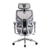 Chaise de bureau ergonomique moderne à dossier haut en maille avec base en aluminium et repose-pieds pour salle de réunion
