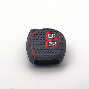 Housse de télécommande de voiture en silicone à 2 boutons pour Suzuki Swift Ignis Vitara Liana Ciaz Baleno Housse de porte-clés de voiture Shell Decor - Product Image 3
