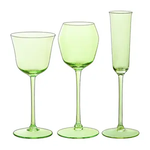 Juego de 3 copas de vino de color verde MEIZHILI, Copas de boda de cristal para fiesta de champán en forma de diamante, estilo americano verde claro