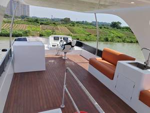 Grandsea 65-Fuß-Kajüt-Yacht mit Fiberglas-Rumpf aufblasbares Party-Angelboot Fluss-Innenbordmotor Fiberglas-Vergnügungskreuzfahrt im Angebot - Product Image 4