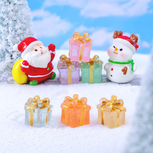 Miniaturas <span class=keywords><strong>de</strong></span> Cajas <span class=keywords><strong>de</strong></span> Regalo <span class=keywords><strong>de</strong></span> Navidad <span class=keywords><strong>de</strong></span> Resina Luminosa Figuras <span class=keywords><strong>que</strong></span> Brillan en la Oscuridad Adorno Artesanal <span class=keywords><strong>de</strong></span> Resina para Recuerdos <span class=keywords><strong>de</strong></span> Fiesta Rellenos <span class=keywords><strong>de</strong></span> Bolsas Decoración - Product Image 4
