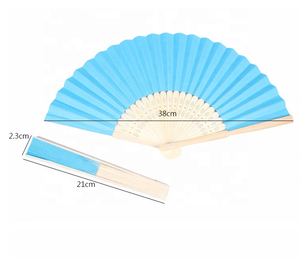 Éventail pliant en soie de bambou coloré, éventail de mariage chinois avec sac en organza 21x38cm pour les événements de mariage et de concert - Product Image 3