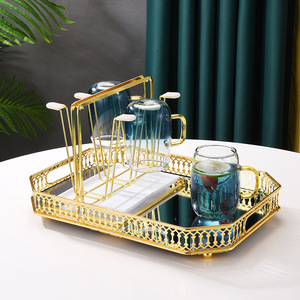 Support à tasses en métal doré avec poignée en forme de cœur, égouttoir ovale pour verres, support de rangement suspendu - Product Image 3