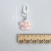 Porte-clés romantique en gelée motif fleur de cerisier, mignon et féminin, en résine plastique translucide, breloque de sac à motif de pétales de fleurs, pour couple et meilleure amie