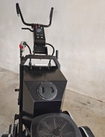 Machine de meulage et de polissage de sol en béton planétaire à quatre têtes automotrice de 750mm rectifieuse de sol en béton