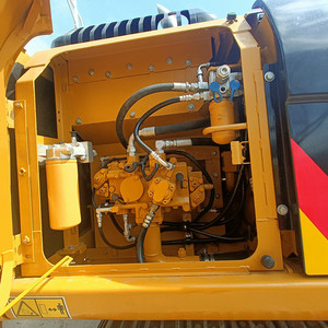 Excavadora CAT315D2L de 15 toneladas con cazo de excavación de 0.75m³ de capacidad, excavadora de cadenas usada modelo CAT315D2L - Product Image 6