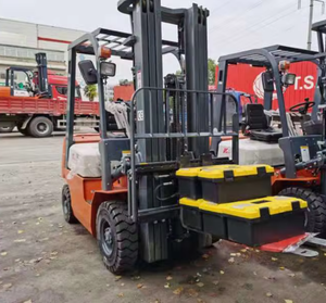 Chariot élévateur à fourche à essence CPQD15 de 1,5 tonne, hauteur de levage de 3 m, chariot élévateur contrepoids pour la manutention des matériaux en entrepôt - Product Image 1
