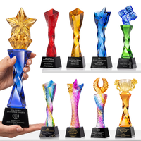 Nouveau trophée en cristal torsadé, design coloré haut de gamme, cadeau souvenir de reconnaissance pour les employés d'entreprise