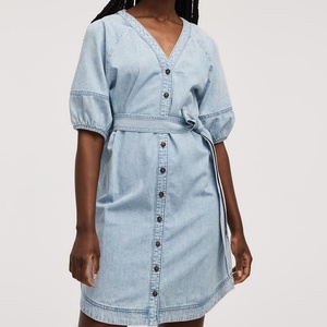 Robe en jean boutonnée à manches courtes pour femme, haute qualité, tendance, décontractée, mini-robe pour tous les jours, 2025 - Product Image 1