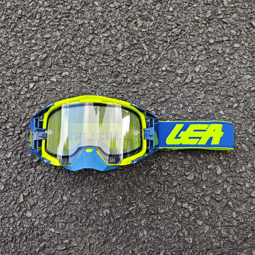 เลนส์ใส C3