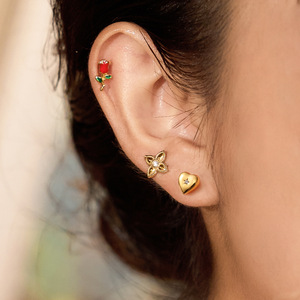 Juego de Aretes con Diseño de Corazón y Rosa, Chapados en Oro de 18K, Acero Inoxidable, Joyería para Mujer, Regalo para Ocasiones Especiales, Engaste de Bisel - Product Image 2