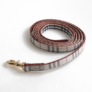 गर्म बिक्री कपास पालतू कॉलर सेट बीज़ ब्रिटिश शैली धनुष टाई प्लेड बन्टाना कॉलर छोटे कुत्तों और बिल्लियों के लिए पट्टा के साथ - Product Image 4