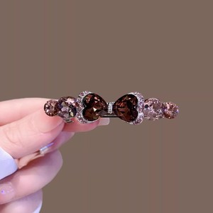 Pince à cheveux de luxe en cristal avec nœud pour femme, barrettes élégantes de style français, accessoires antidérapants pour coiffures mi-attachées - Product Image 3