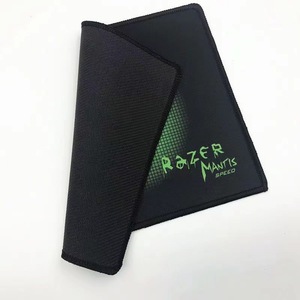 <span class=keywords><strong>Razer</strong></span> Goliathus モバイルエディション ゲーミングマウスマット 小型サイズ 超薄型 ソフトマウスパッド ゲーミングオフィス用マウスパッド - Product Image 3