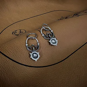 Orecchini da donna in acciaio inossidabile con lunula slava, gioielli norreni, amuleto lunare con granulazione - Product Image 5