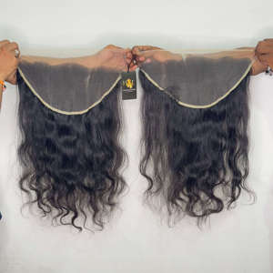 Extensions de cheveux humains curly temple indien bruts non traités, faisceaux avec fermeture en dentelle Deepwave bouclés et HD Lace Frontal - Product Image 1