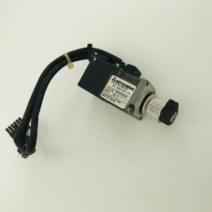 ฮิตาชิ GXH-1S เซอร์โวมอเตอร์สำหรับหัววางตำแหน่ง 6301273624 630 127 3624 4M150203 KYK-M8614-000 44M1500203 HC-AQ0136S-S4 มอเตอร์ AC-SERVO - Product Image 6