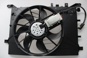 OE #30680547 0130303909 Auto 12V DC Radiateur Ventilateur et carénage avec Module d'unité de commande électrique pour <span class=keywords><strong>VOLVO</strong></span> C70 S80 <span class=keywords><strong>V70</strong></span> S60 - Product Image 2