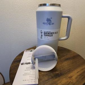 Vaso Térmico <span class=keywords><strong>Stanley</strong></span> <span class=keywords><strong>Quencher</strong></span> H2.0 con Asa y Pajita, 64 oz, Gran Capacidad para Viajes y Deportes, Vaso Aislado de Acero Inoxidable - Product Image 4