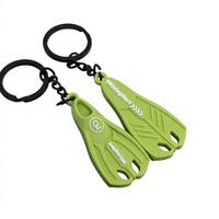 Llavero de PVC estilo deportivo OEM con aletas de natación y buceo, accesorios de alta calidad, ecológicos, de goma suave, para bolsos