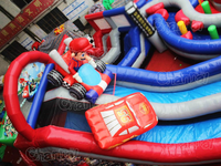Kart gonflable pour jeux, parcours d'obstacles gonflable 	 Château gonflable commercial avec obstacle de saut