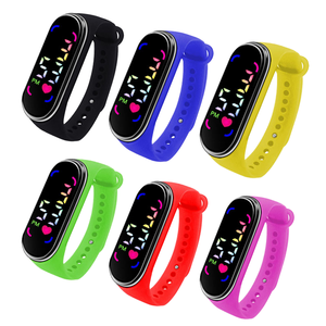 <span class=keywords><strong>Montre</strong></span> connectée à écran tactile étanche en <span class=keywords><strong>plastique</strong></span> LED 2025 pour femmes, hommes et enfants, <span class=keywords><strong>bracelet</strong></span> de sport - Product Image 1
