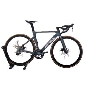 Vélo de route en carbone 24 vitesses, guidon intégré, passage des câbles entièrement interne, freins à disque doubles, fourche en carbone, roues 700c - Product Image 1