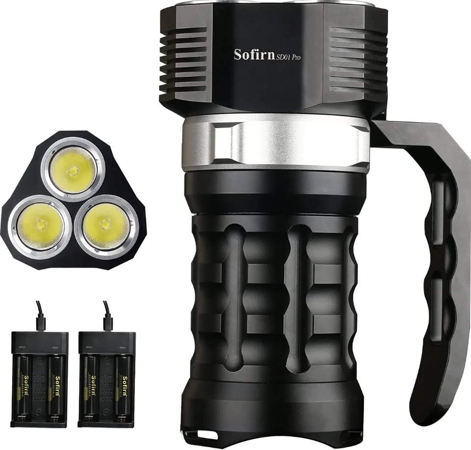 Hot Selling 10000 Lm Powerful Diving Light High Quality Long Throwing Underwater Torch With Magnetic Control Switch