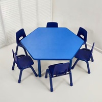 Ensemble table et chaises multifonctionnel en bois pour la maternelle et la salle de classe - Table d'étude réglable pour enfants au design moderne