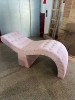 LIT DE SALON ERGONOMIQUE Lit à cils incurvé Lit de massage en cuir rose Personnalisation des couleurs libre