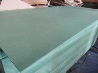Panneau Mdf imperméable de couleur verte de MDF 5MM/11MM/17MM MDF vert pour l'armoire de cuisine HMR MDF