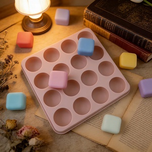 Moule à glaçons en silicone de haute qualité à 16 compartiments, moules à gâteaux personnalisés pour la pâtisserie, adaptés aux ustensiles de cuisine - Product Image 2