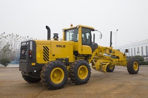 SDLG G9165 Chine <span class=keywords><strong>Petite</strong></span> mini <span class=keywords><strong>niveleuse</strong></span> à moteur tracteur roue 160k <span class=keywords><strong>niveleuse</strong></span> avec bulldozer avant en vente - Product Image 5