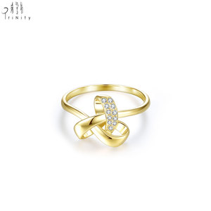 Anillo de la serie Nudo Entrelazado de Hong Kong Fine Jewelry Wholesaler, en oro amarillo macizo de 18 quilates con diamante natural auténtico, para mujer, ideal para regalo. - Product Image 1