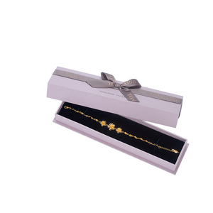 Boîte en papier kraft personnalisée à bas prix pour l'emballage de <span class=keywords><strong>bijoux</strong></span>, d'artisanat et de montres - Finition mate, ruban, estampage, laminage, usage industriel - Product Image 4