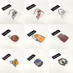 Désodorisant de voiture en papier coton parfumé, support de cartes pour baskets de joueur de football, à suspendre au rétroviseur - Product Image 3