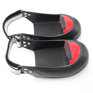 Couvre-chaussures de sécurité à embout en acier utilisés pour les visites dans les environnements industriels afin d'éviter le risque de dommages aux orteils - Product Image 6