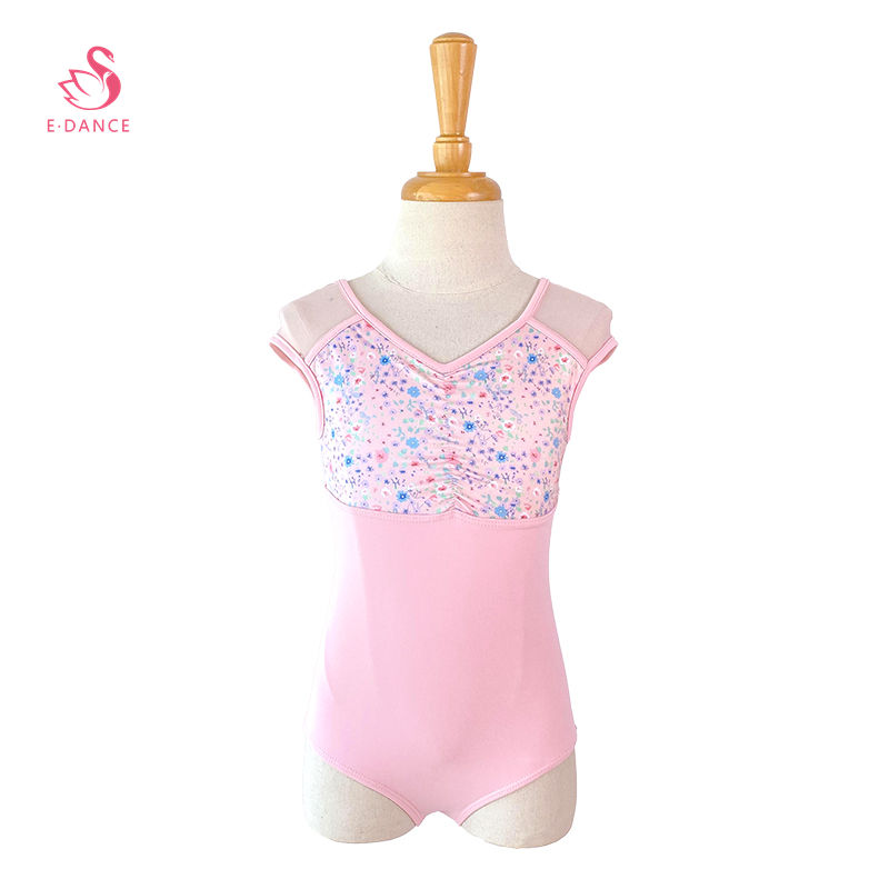 สีชมพูอ่อน