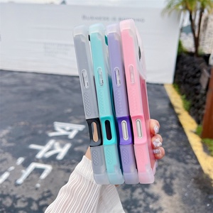 Funda Magnética Antigolpes 2 en 1 con Diseño a Color Compatible con Apple 17 Pro Max iPhone 16 Pro Plus Defender - Product Image 4